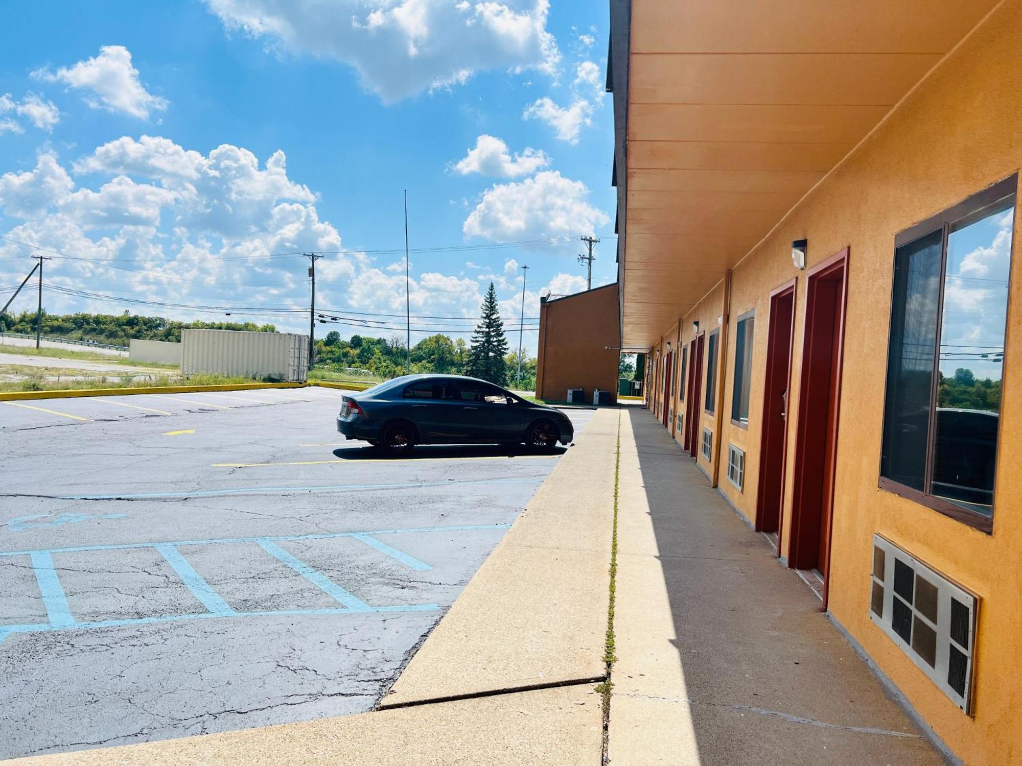 Value Stays By Oyo I-64 Winchester Exterior foto
